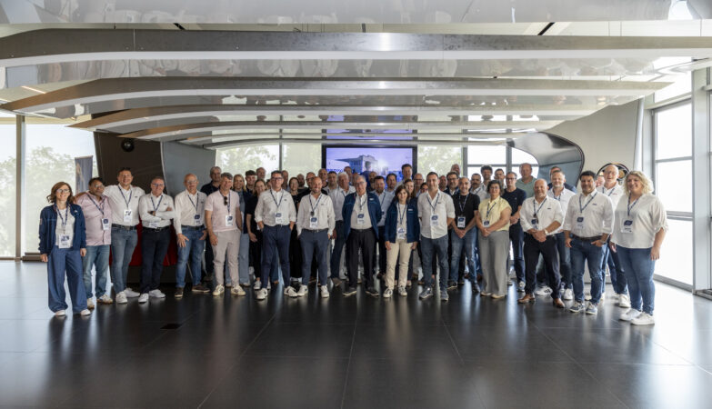 Multitel a rassemblé son réseau international de distributeurs à l’Heritage Hub Alfa Romeo d’Arese, en Italie