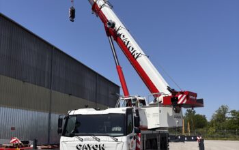 Cayon Levage renforce sa flotte avec une nouvelle Grove GMK4100L-2
