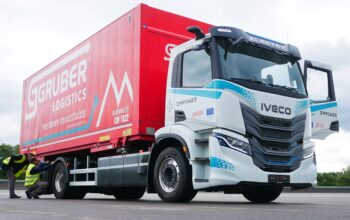 Gruber Logistics, IVECO et l’AIT testent un camion électrique pour le transport longue distance