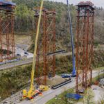 Un tandem de grues à l’œuvre sur le pont de la vallée du Neckar
