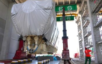 Premiers moteurs installés : le chantier du Ricanto franchit une étape clé