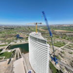 La Torre del Agua de Saragosse se modernise avec l'appui de grues Liebherr