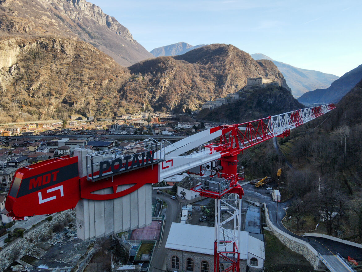 Une Potain MDT 269 mobilisée pour la modernisation d’une centrale hydroélectrique italienne