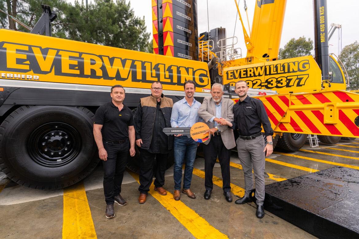 Première australienne : Everwilling Group réceptionne la première Liebherr LTM 1400-6.1 du pays