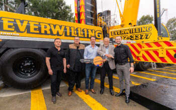 Première australienne : Everwilling Group réceptionne la première Liebherr LTM 1400-6.1 du pays