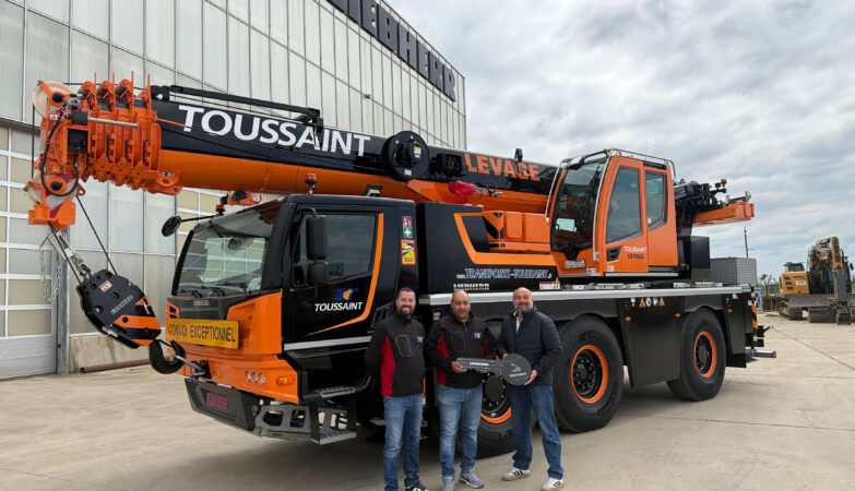 Les Transports Toussaint passent à la vitesse supérieure avec la Liebherr LTM 1055-3.3