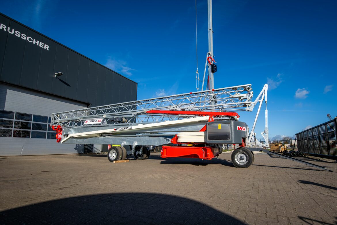 Kooiker & Russcher investit dans 12 grues à montage automatisé Terex