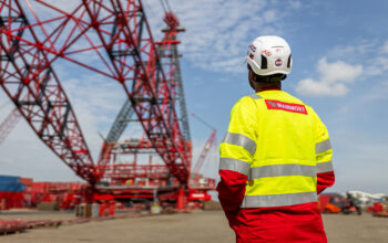 Mammoet renforce son ancrage au Japon