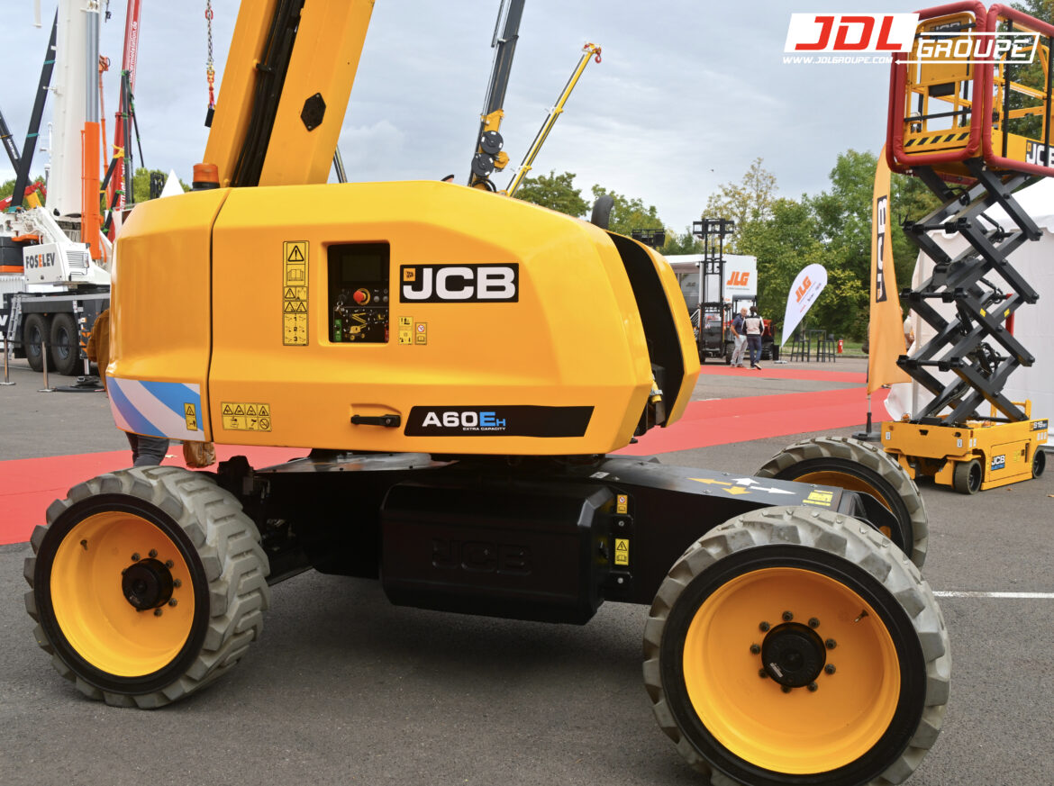 JCB dévoile sa nouvelle A60EH en avant-première au JDL EXPO 2026