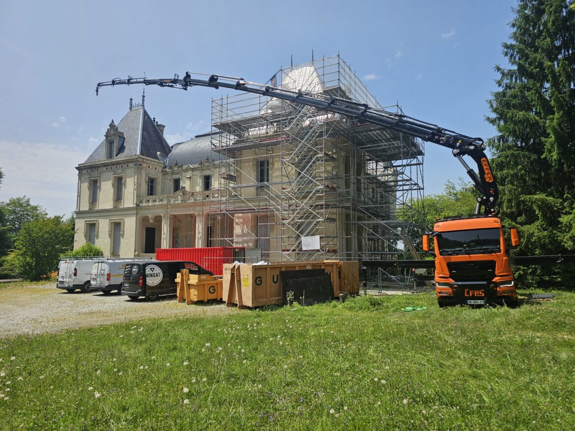 CFPS : une grue Effer de 70 t/m sur un MAN TGS
