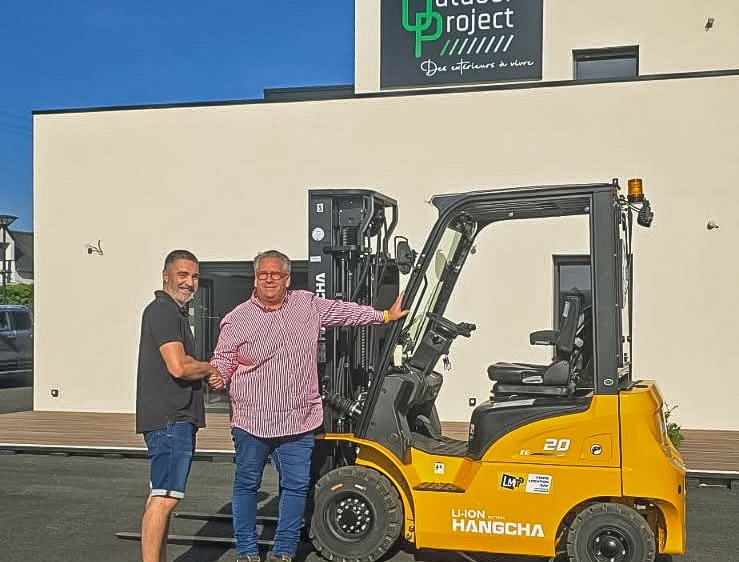 LMTP livre un Hangcha XE20 électrique : 2 tonnes de puissance pour Outdoor Project !