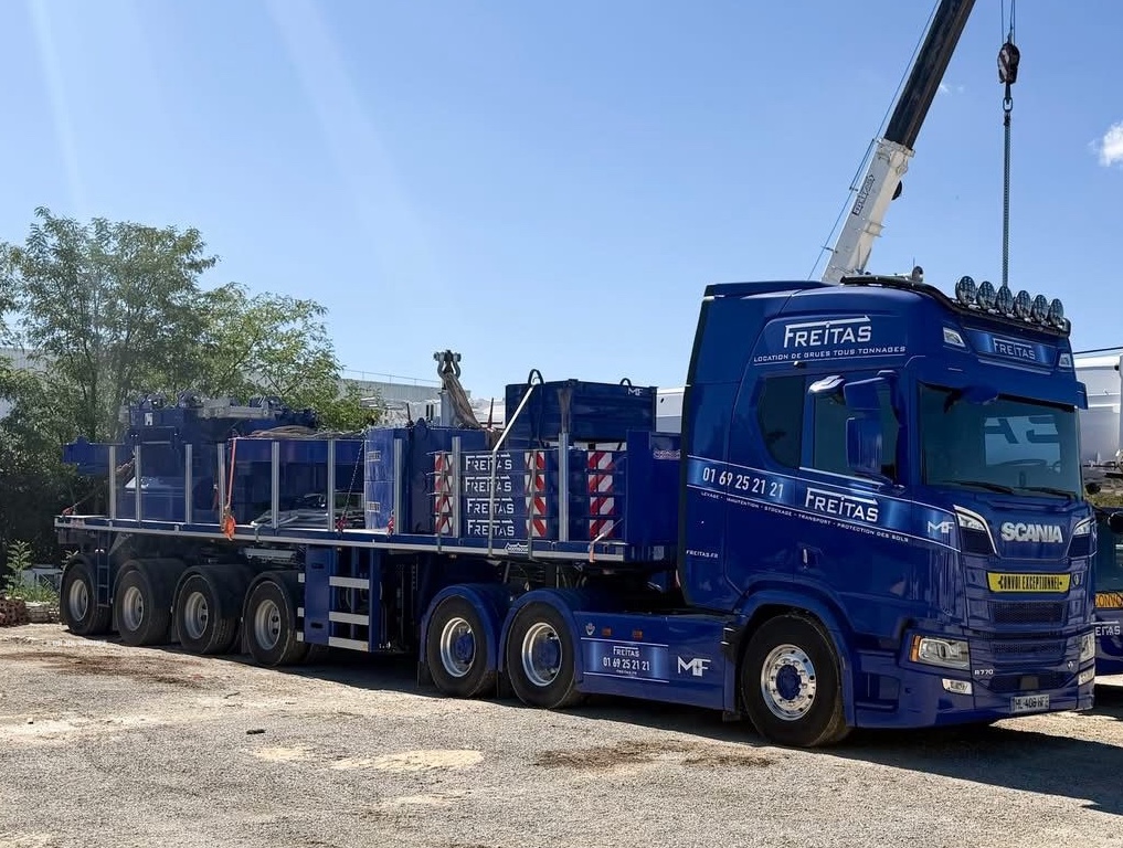Freitas Levage voit double avec Nooteboom