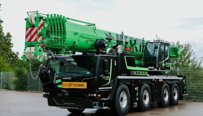 Bovis : un duo Liebherr de 50 et 120 tonnes débarque à Lyon
