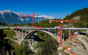 Deux grues WOLFF au-dessus des gorges du Sill : un chantier sous haute tension !