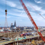 510 tonnes au crochet : la Liebherr LR 11000 démonte un pont morceau par morceau