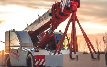 Idrogru passe à la Pick & Carry avec une grue électrique de 100 tonnes