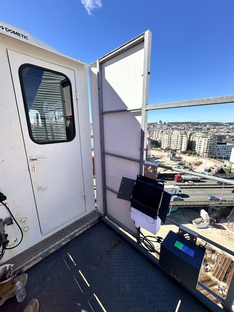 Etteliot s’attaque à un problème très concret du quotidien des grutiers avec un urinoir autonome