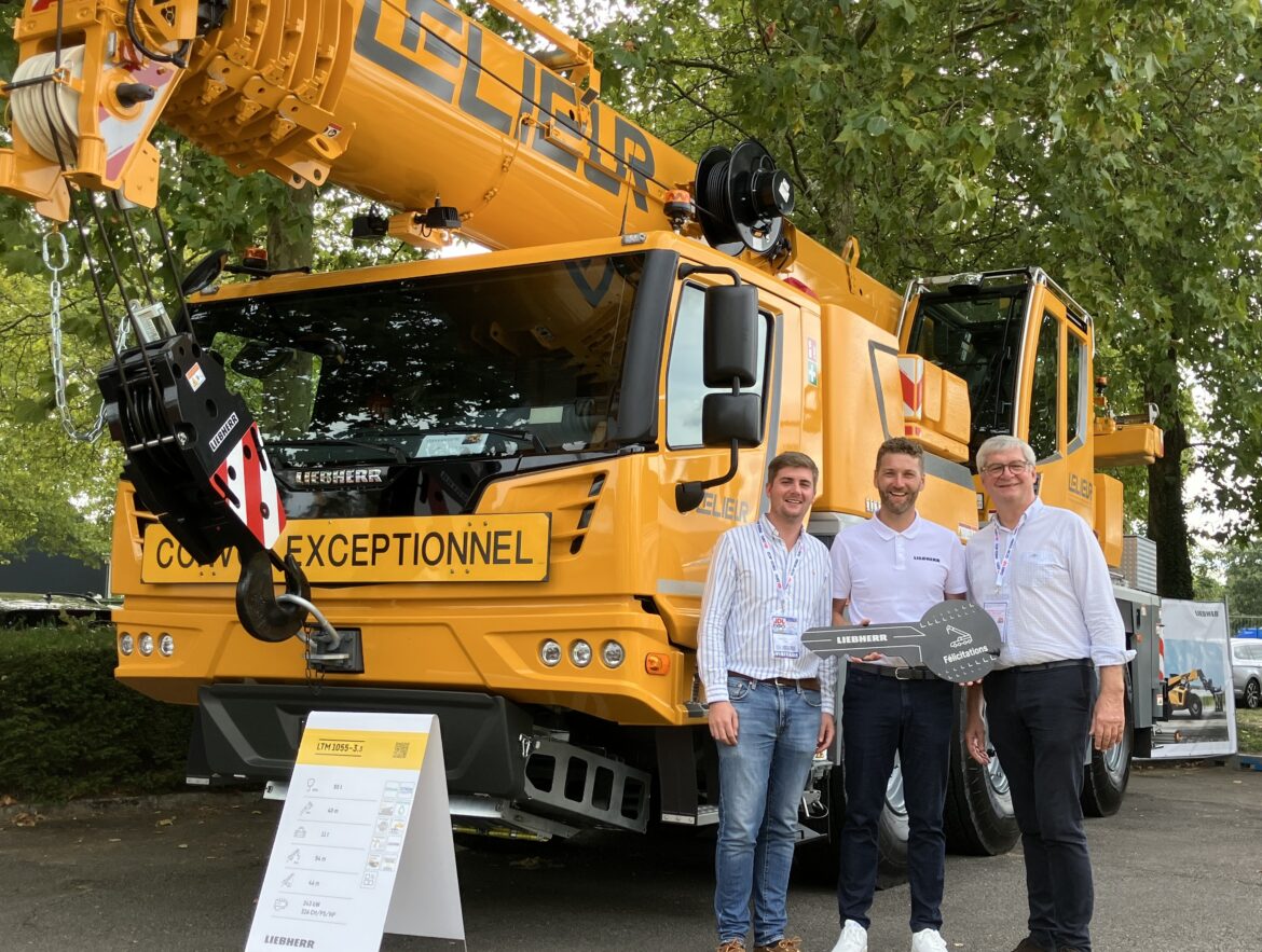 Une nouvelle Liebherr prend la route chez Lelieur Levage