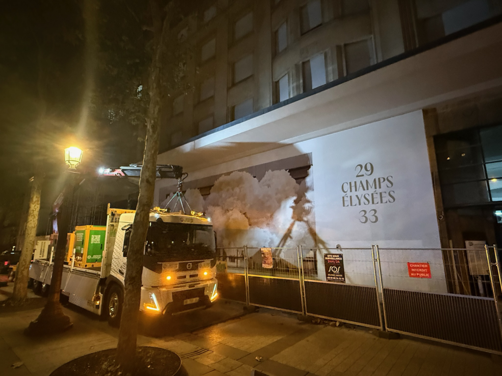 PALFINGER et PowerCharge : le duo électrique qui donne de l’énergie aux chantiers