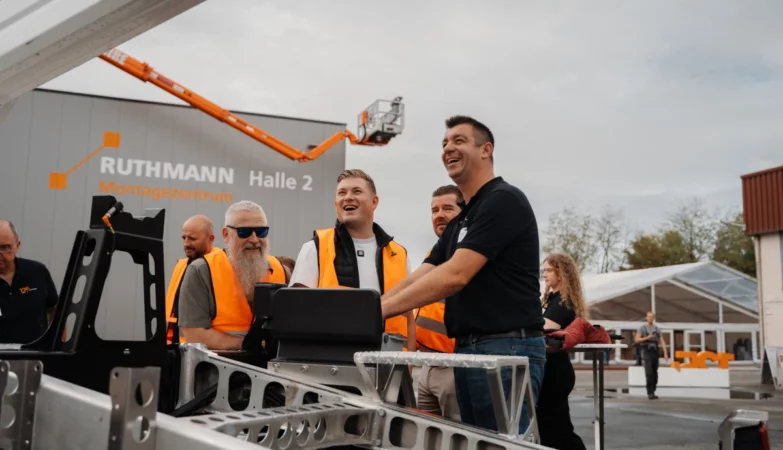 RUTHMANN et VERSALIFT : 125 ans d’histoire et le regard tourné vers les sommets