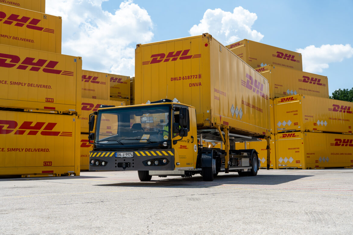 DHL électrifie ses plateformes logistiques avec 25 KAMAG ePrecisionMover