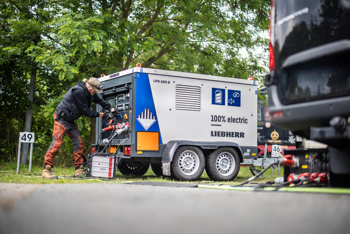 Le LPO 100 de Liebherr fait son cinéma… et économise 1 314 litres de diesel